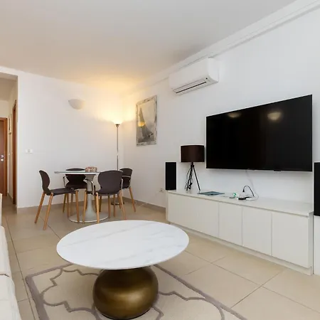 Bellavista Punta Appartement *